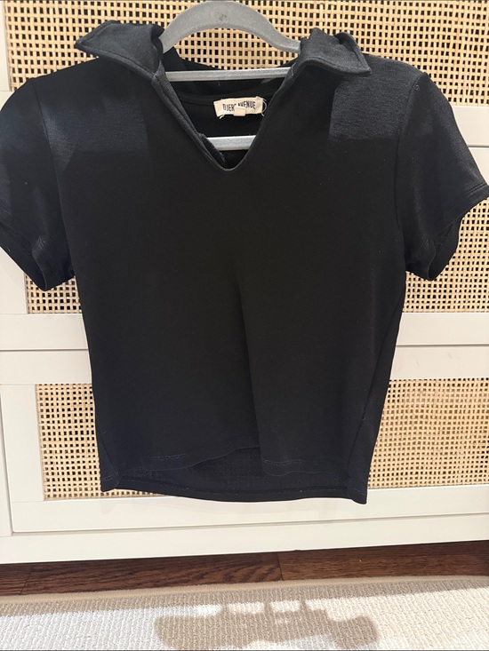 Djerf Avenue Tops - Djerf Avenue Black Short Sleeve V-Neck Polo Tee